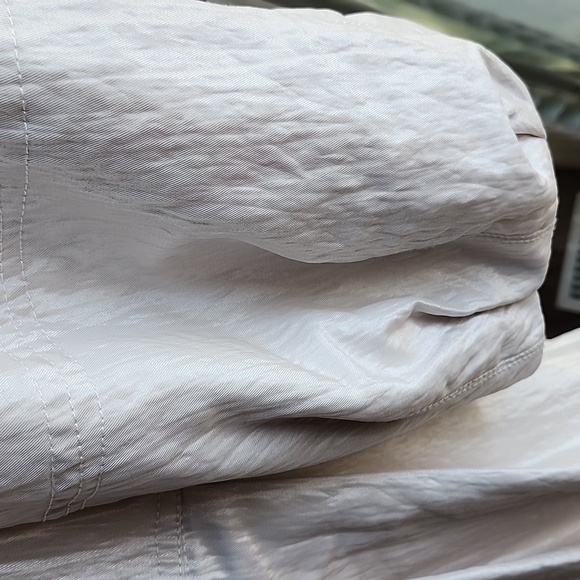 Max Mara Ex Cond & Pro Cleaned Silver Trench Dress Coat, M/6, $150 - Picture 17 of 17